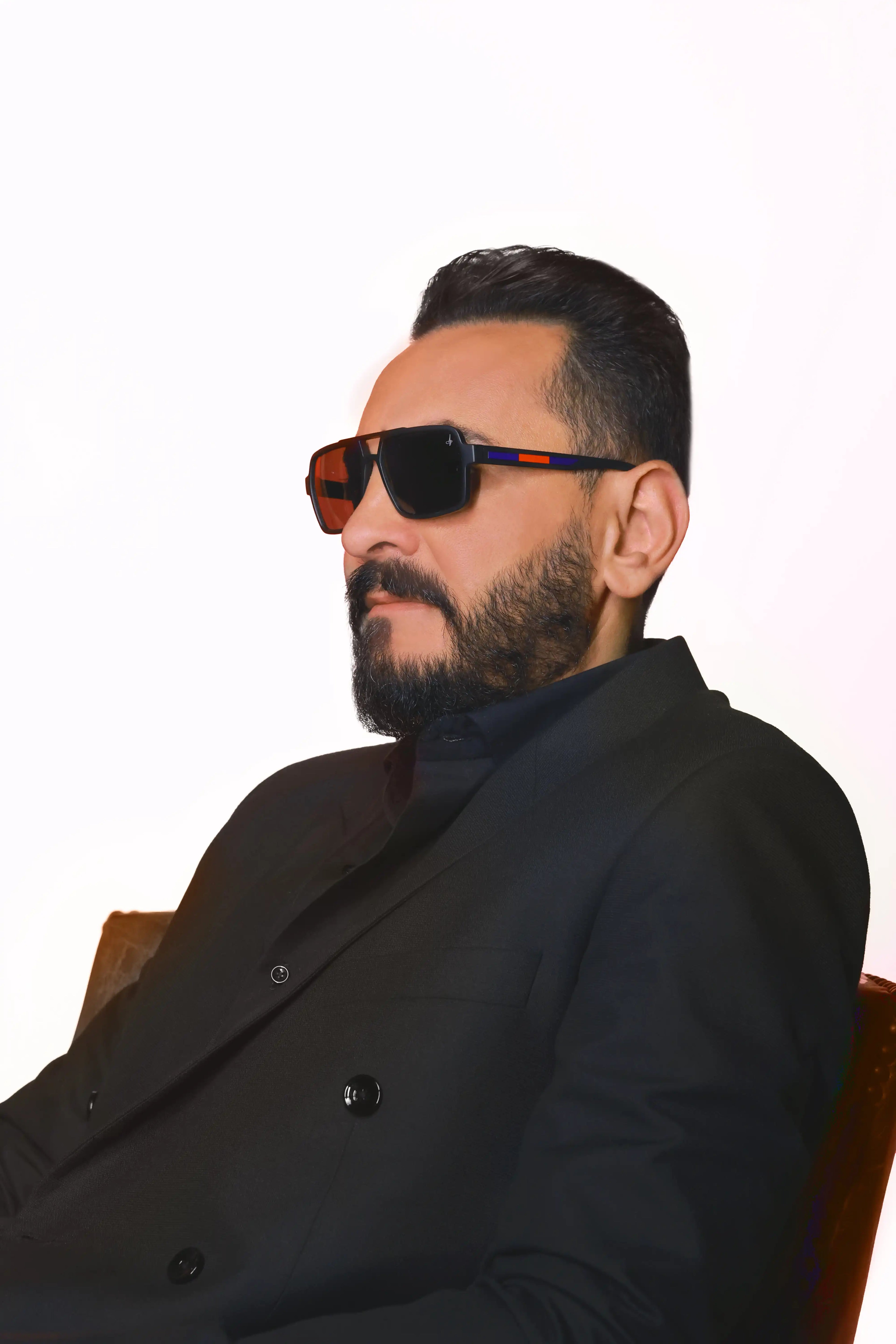 AM SUNGLASSES Model 16