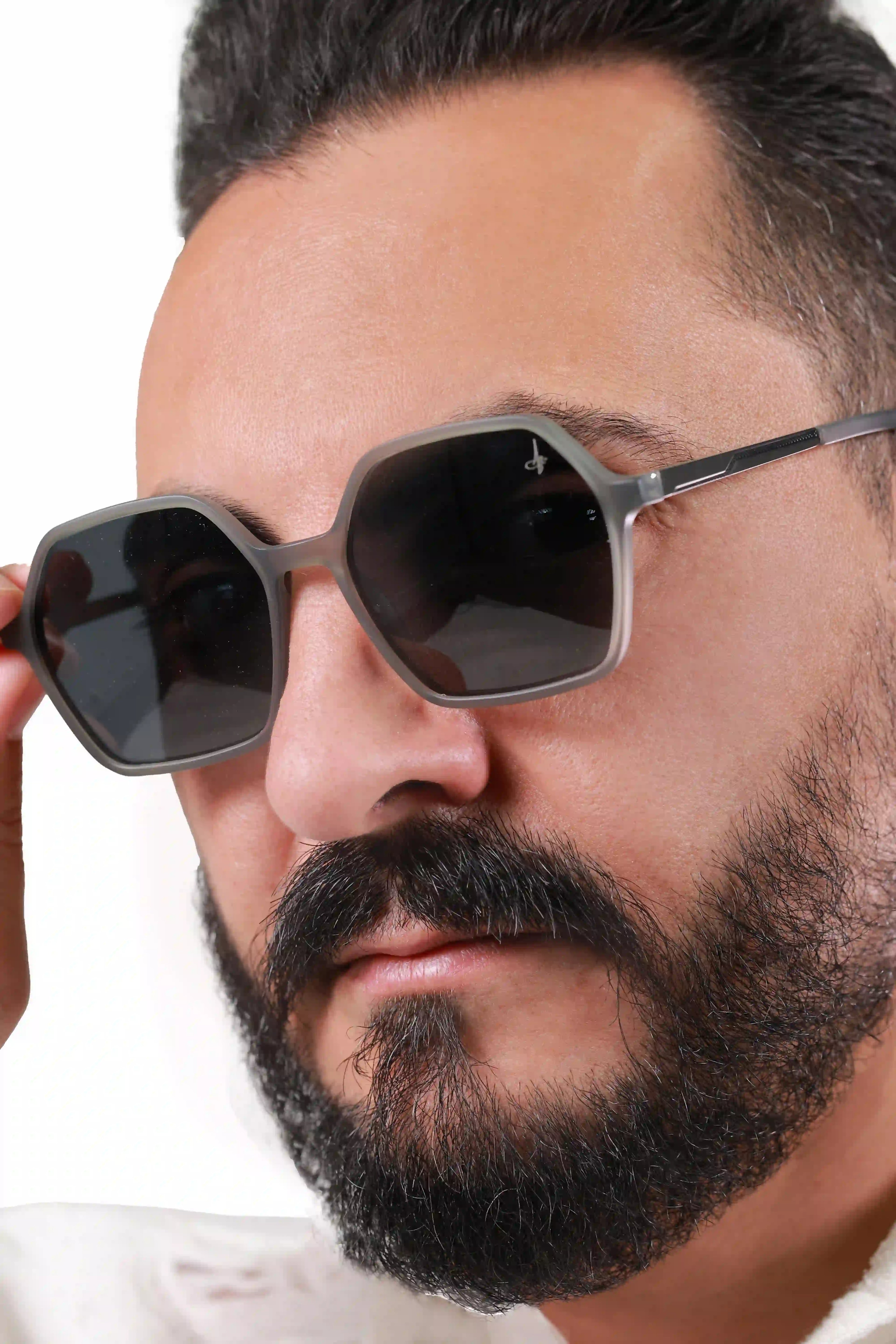 AM SUNGLASSES Model 3